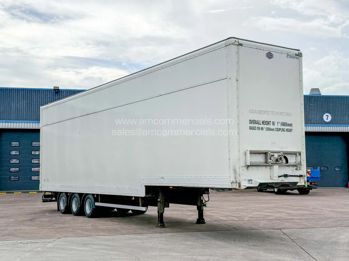 2015 CARTWRIGHT TRI-AXLE BOX TRAILER - Image 1