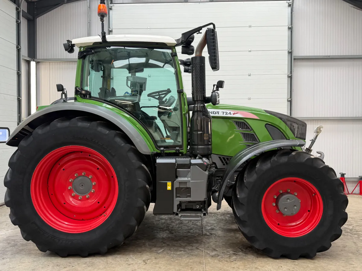 Fendt 724 Profi Plus ***Only 4600 hours!!*** - Image 2