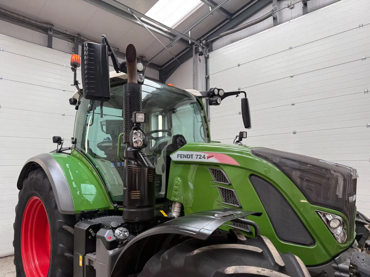 Fendt 724 Profi Plus ***Only 4600 hours!!*** - Image 3