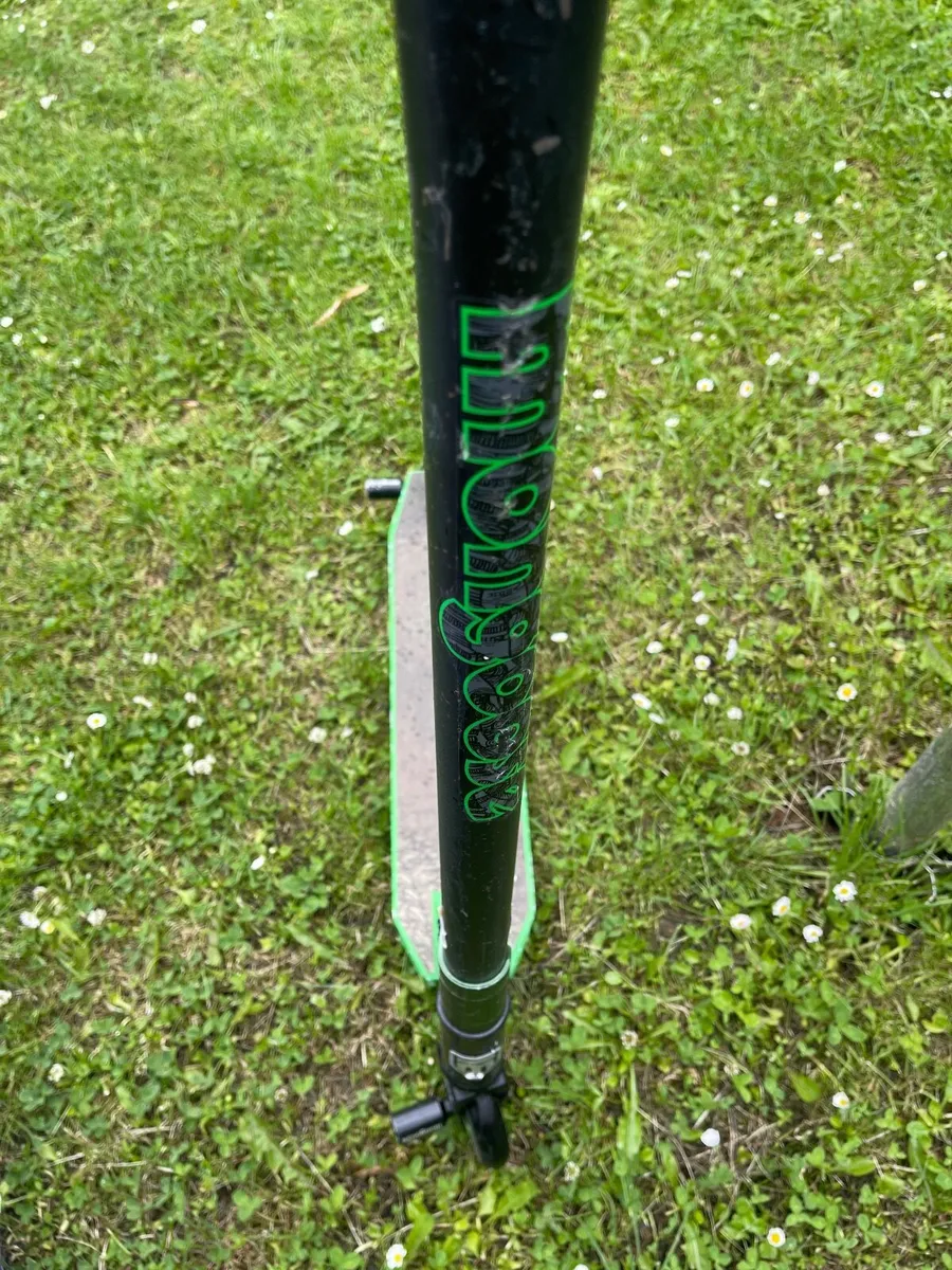 Stunt scooter - Mongoose - Image 2