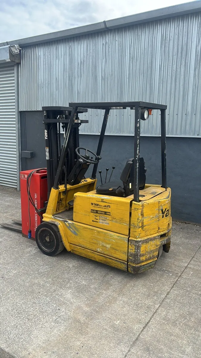 Forklift - Image 3