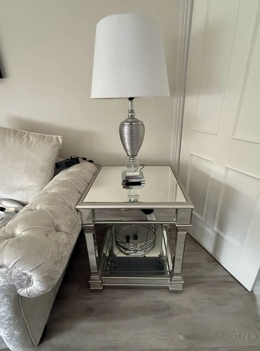 coffee table and lamp