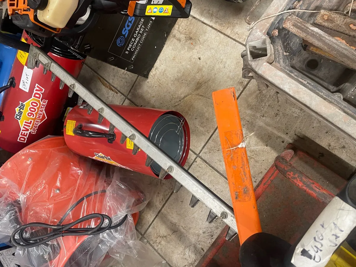 Hedge trimmer - Image 2