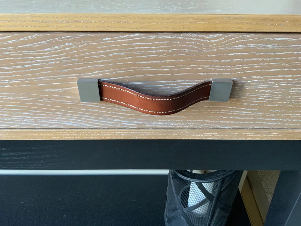 Console table - Image 2