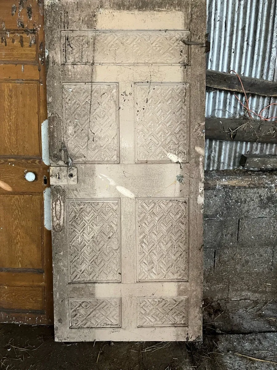 Old doors - Image 4