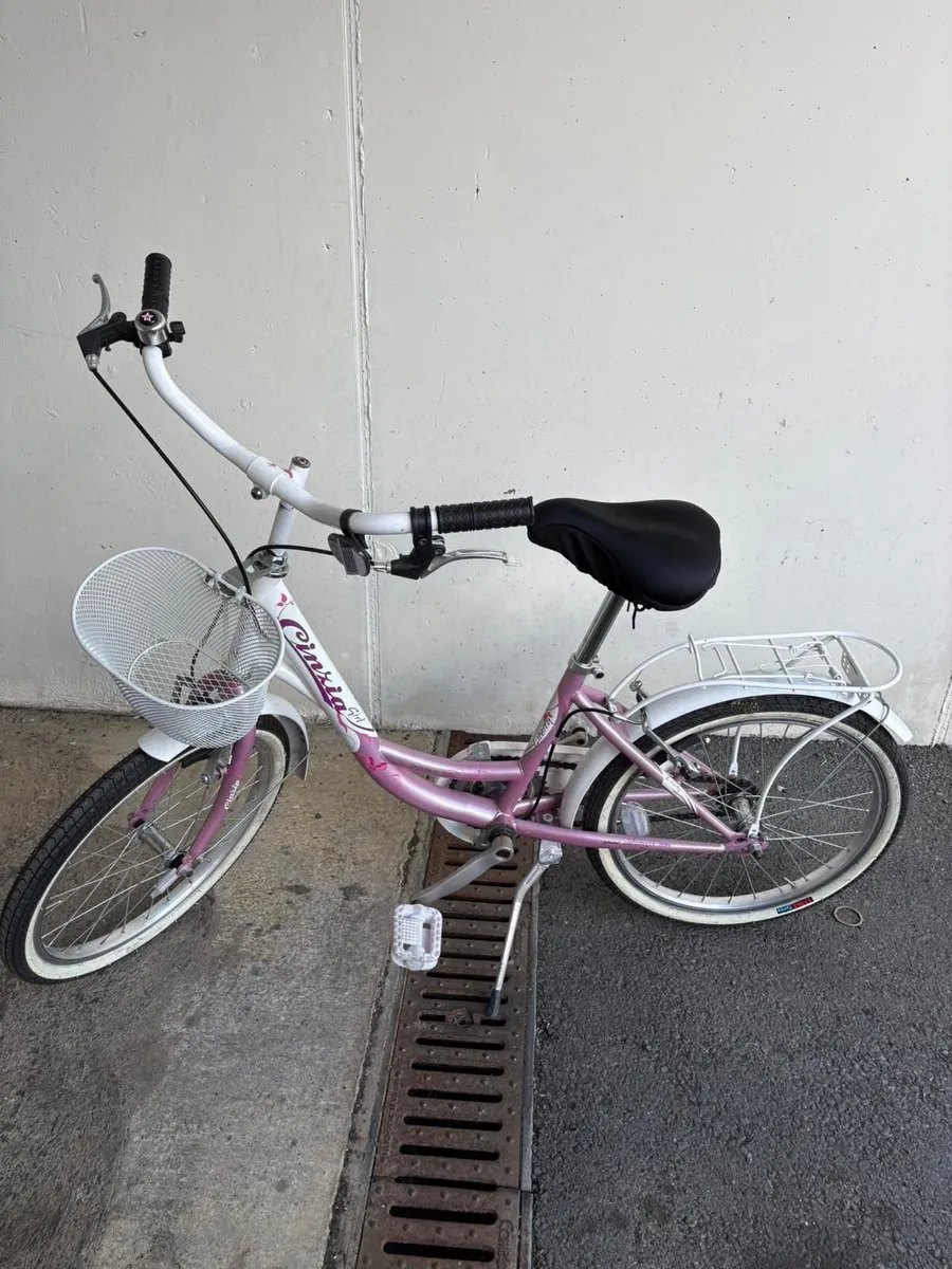 Girls bike .in Excellent condition  60euro . - Image 1