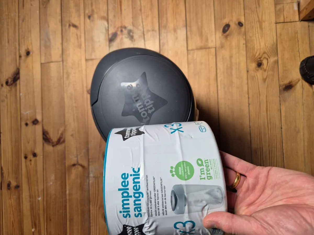 Tommee Tippee Nappy Bin and refills - Image 1