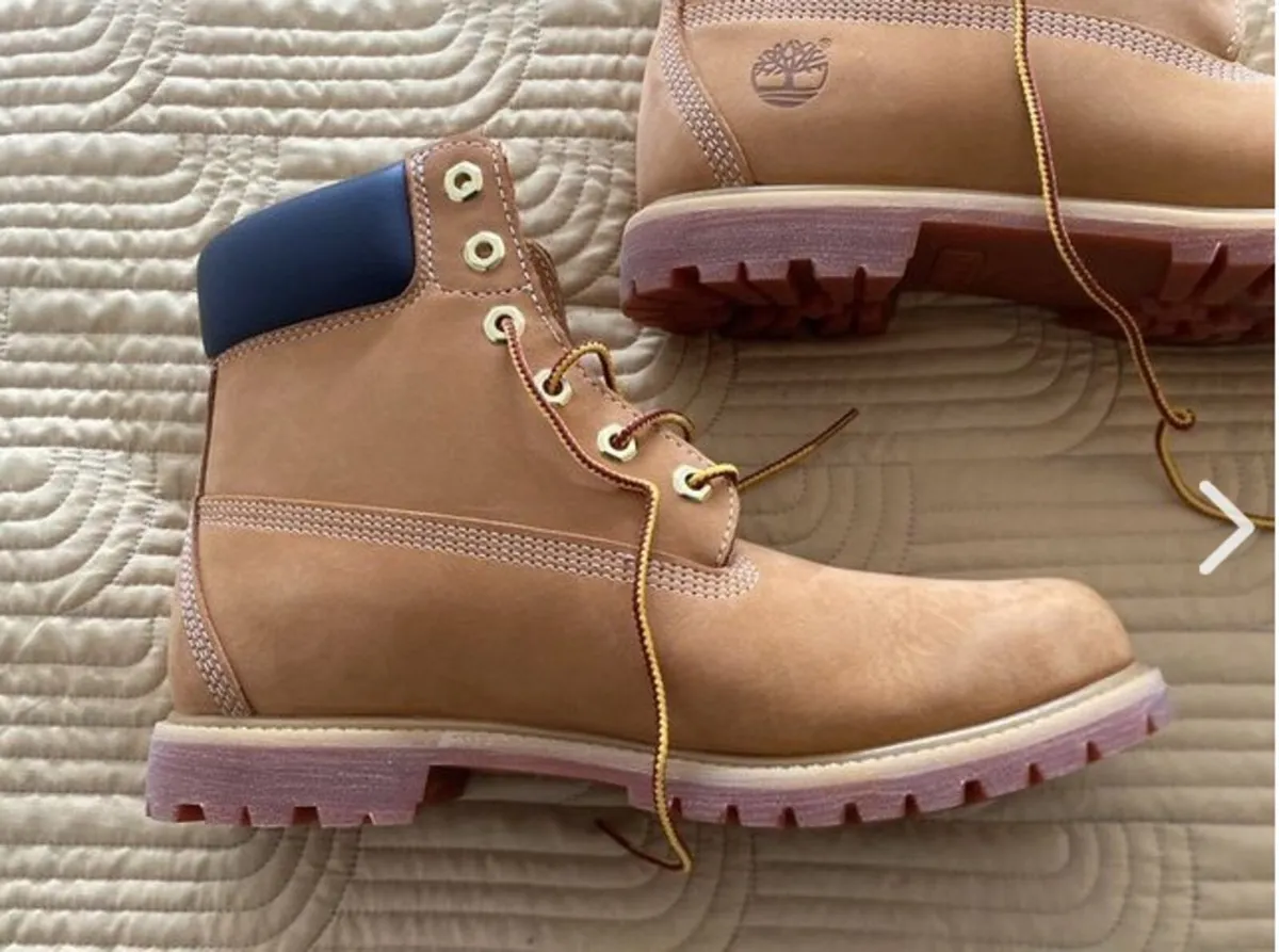 Timberland Wheat Boot Size 9UK BRAND NEW - Image 4