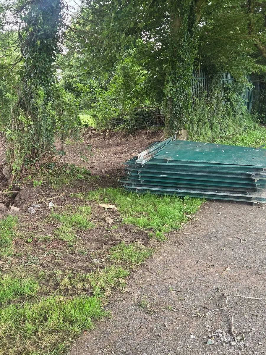 Security fencing - Image 2