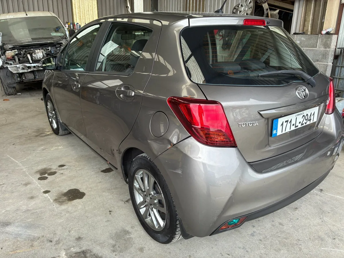 Toyota Yaris - Image 2