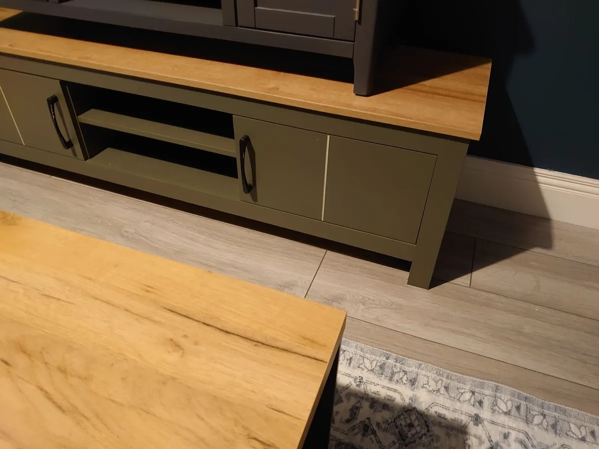 Tv Unit - Image 1