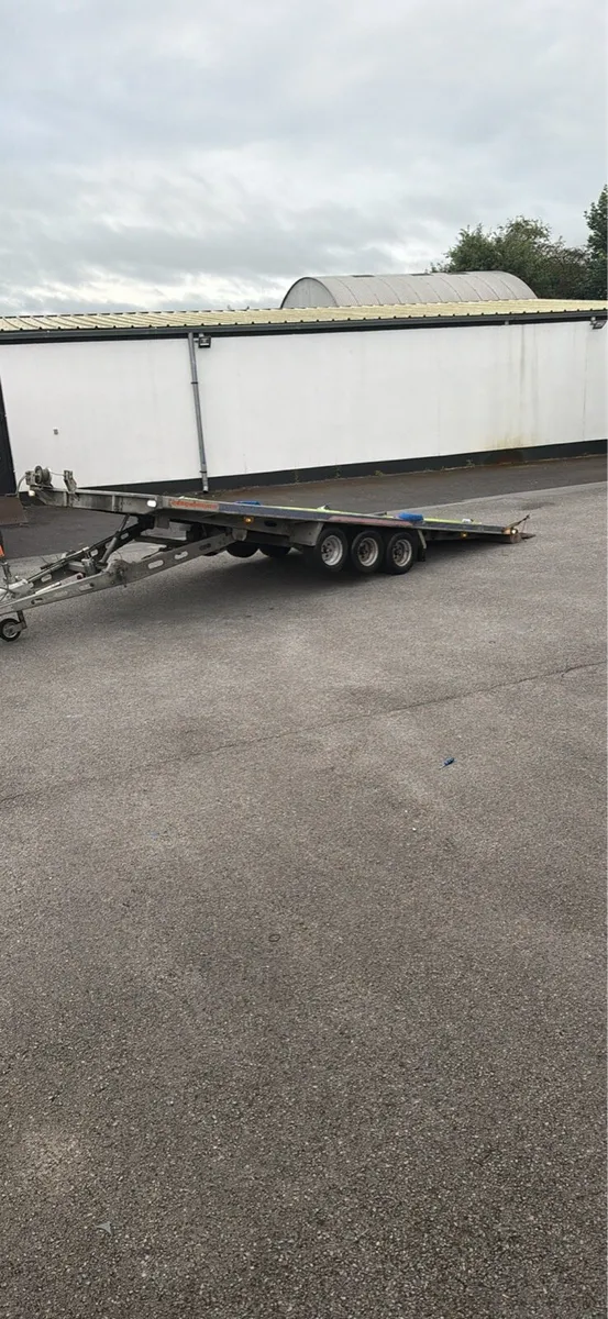 Indespension 16”7 ft x7 ft tri axle transporter - Image 1