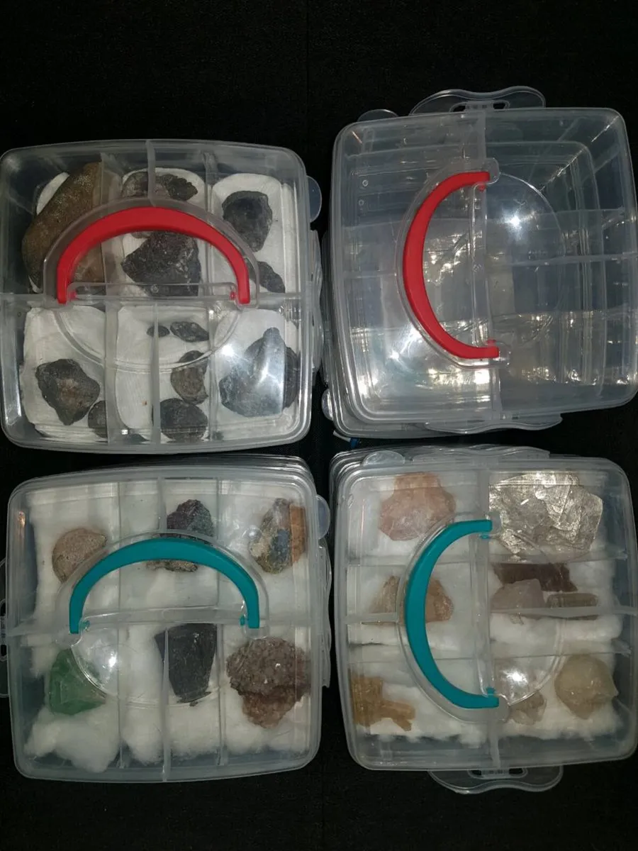 Crystals/minerals (large bulk over 150 crystals) - Image 3