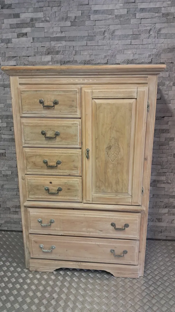 Stunning solid unit - Image 1