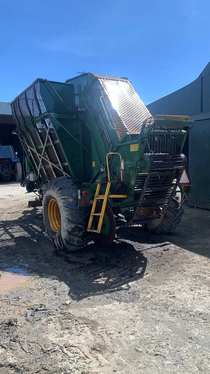 Thyregod T7 Twin Row Beet Harvester - Image 2