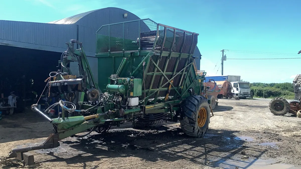 Thyregod T7 Twin Row Beet Harvester - Image 3