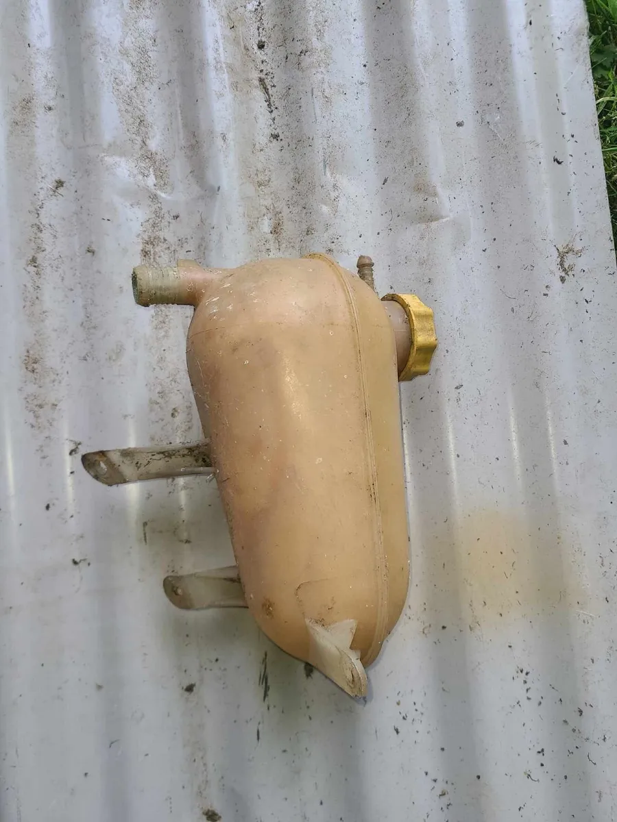 Ford Sierra Coolant bottle / Reservoir - Image 2