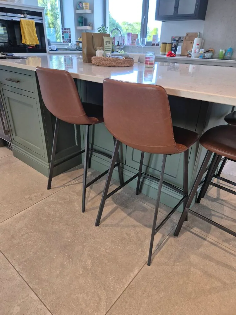 Counter Chairs / Stools - Image 1