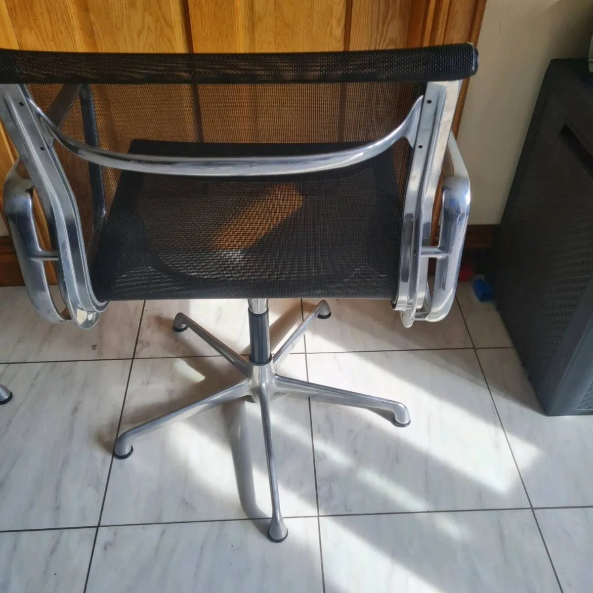 Icf Charles eames netback chairs - Image 3