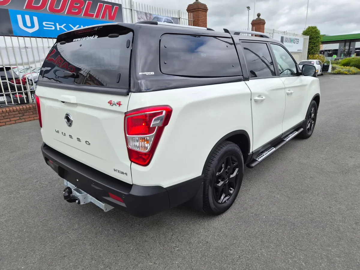 Musso Double cab Two Tone Black/White - Image 4
