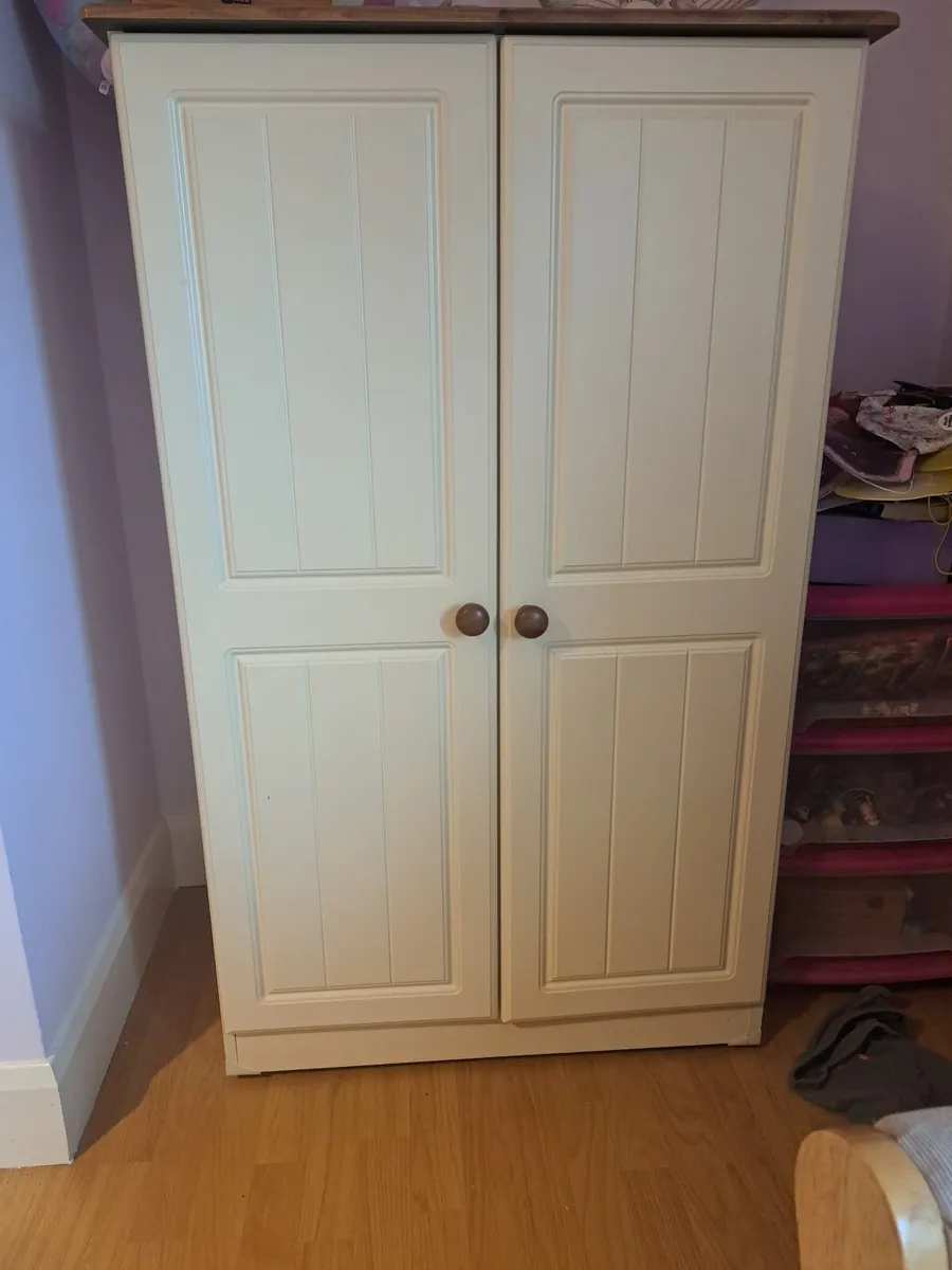 Kids size Chest of drawers and wardrobe - Image 2
