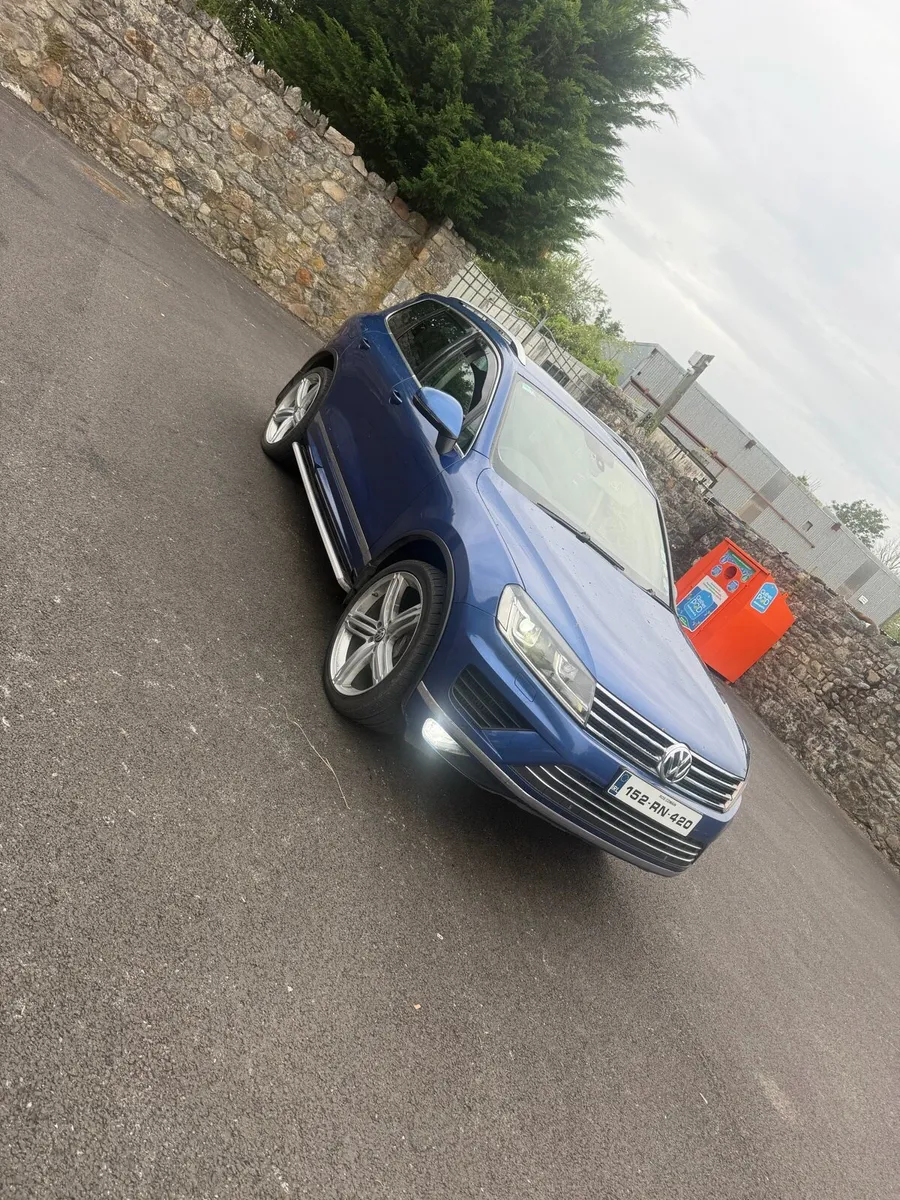 Volkswagen Touareg - Image 1