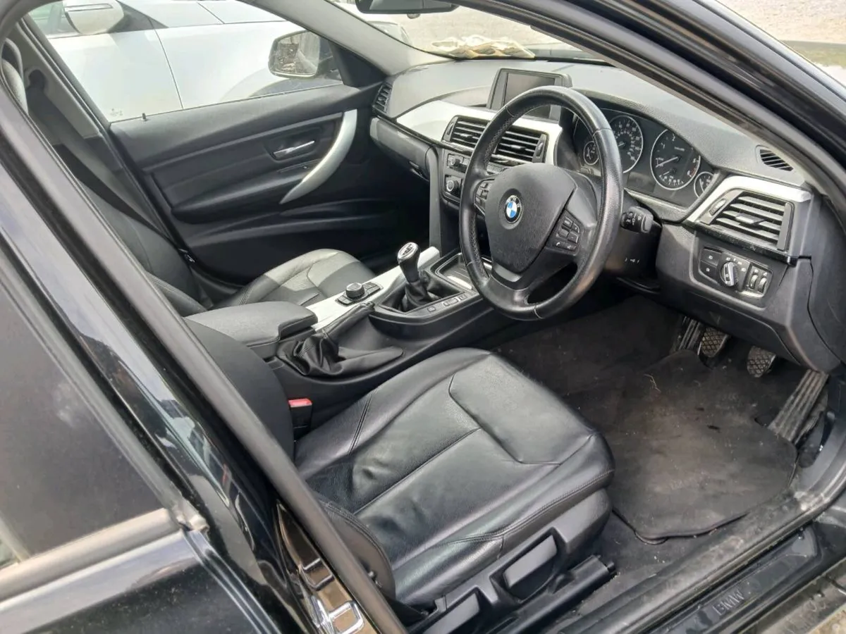BMW 318D LOW KILOMETRES - Image 3
