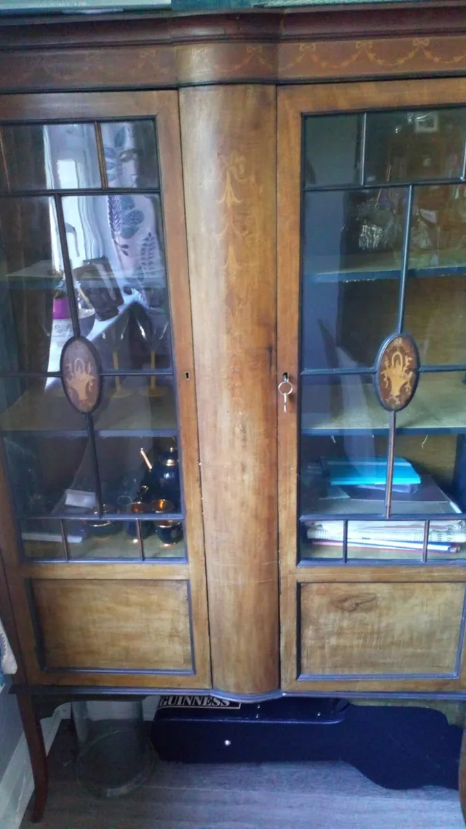 Edwardian inlaid mahogany display cabinet - Image 1