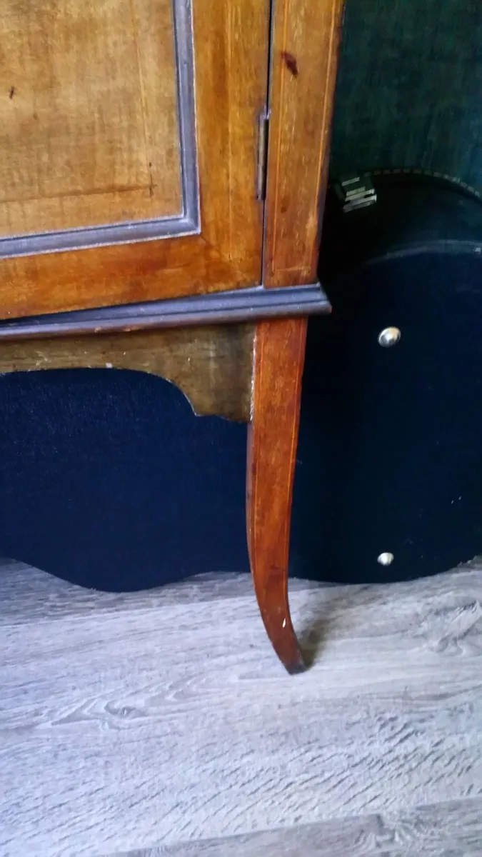 Edwardian inlaid mahogany display cabinet - Image 3