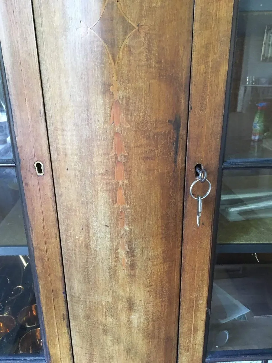 Edwardian inlaid mahogany display cabinet - Image 2