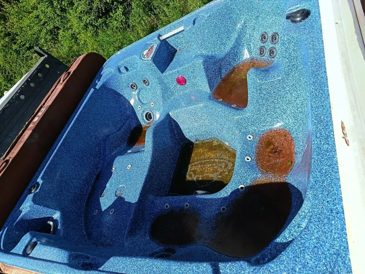 Artic Spa Hot tub - Image 3