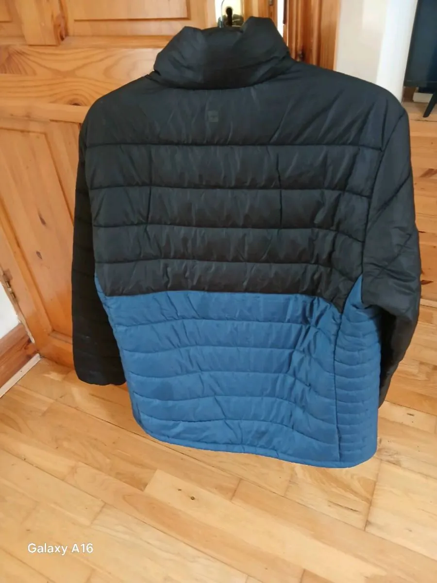 Mountain warehouse mens jacket.like new can post - Image 2