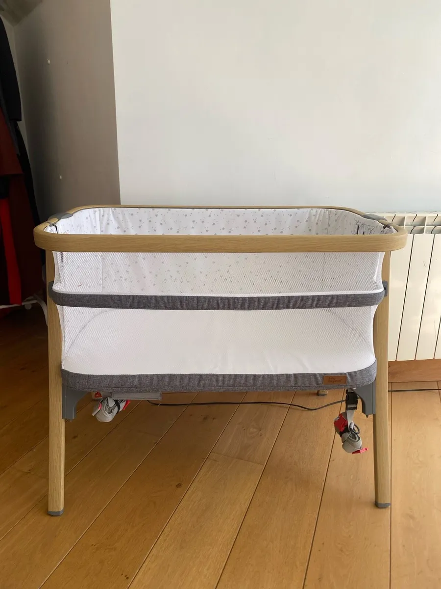 Baby Elegance bedside crib - Image 1