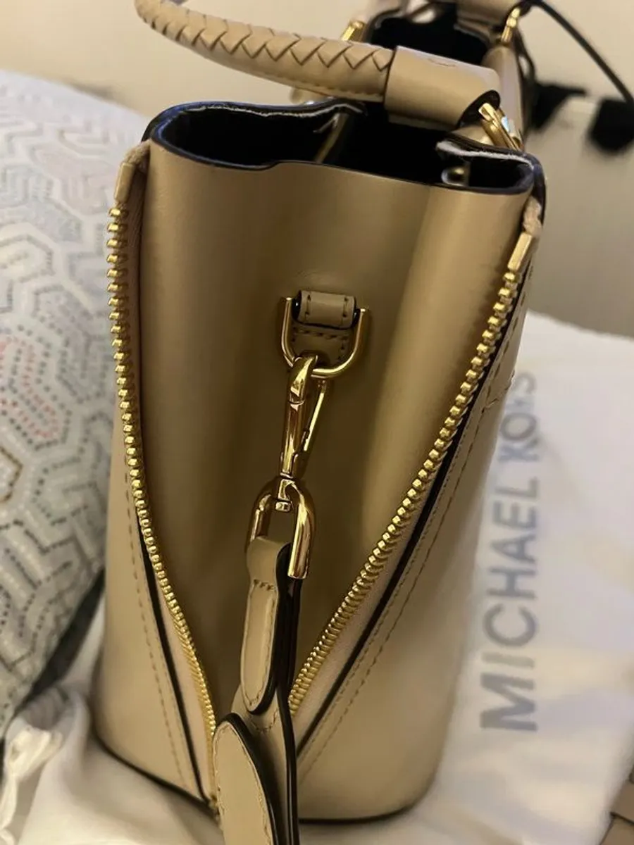MK bag Michael Kors genuine - Image 4