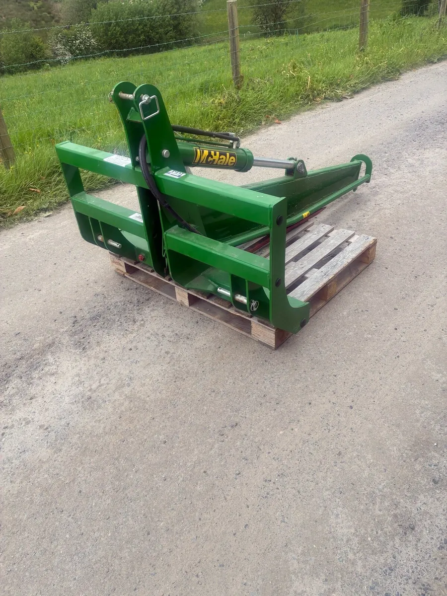 New / unused Mchale bale splitter - Image 4