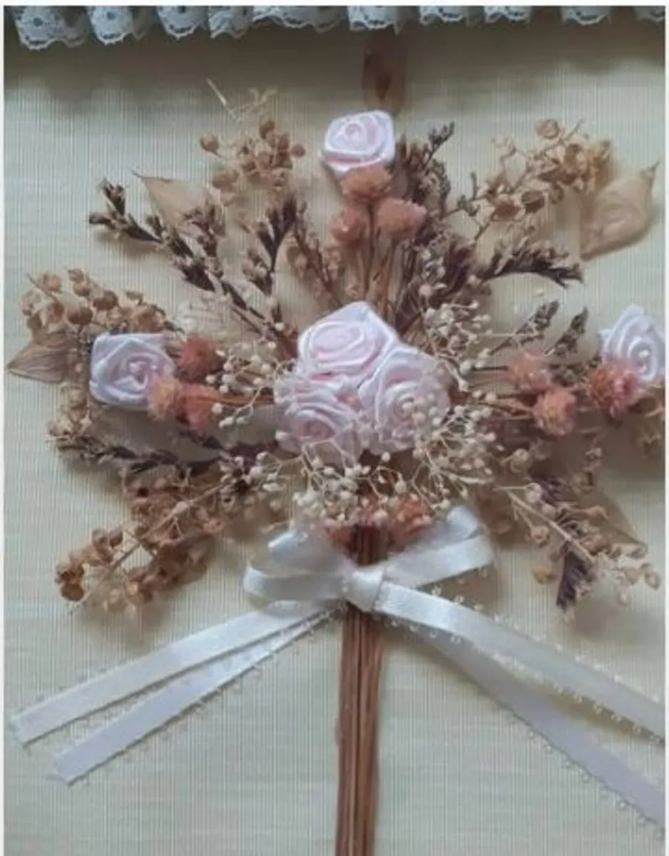 Vintage Handcrafted Dried Flowers Shadowbox - Image 2