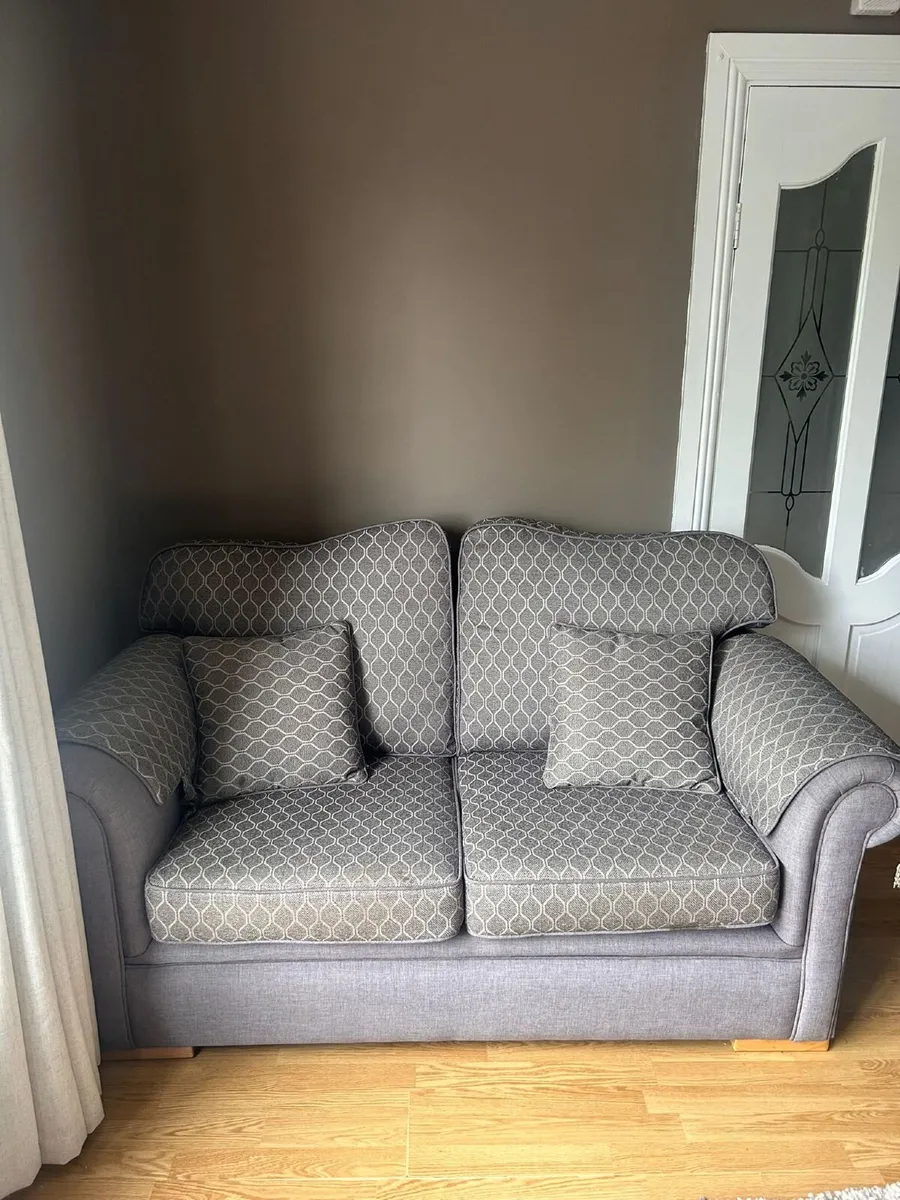 Furniture set - Image 2