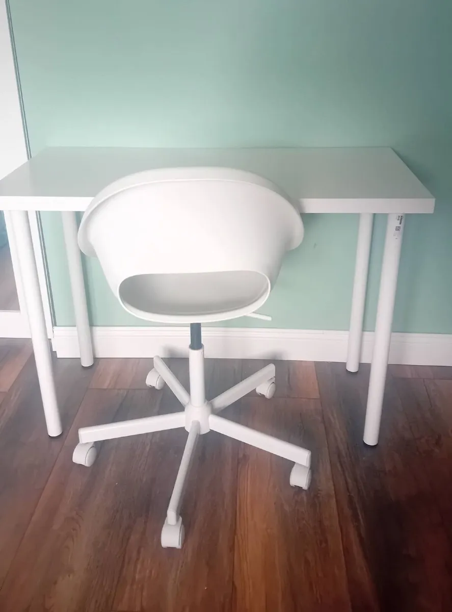 FREE Desk and Chair - Image 2