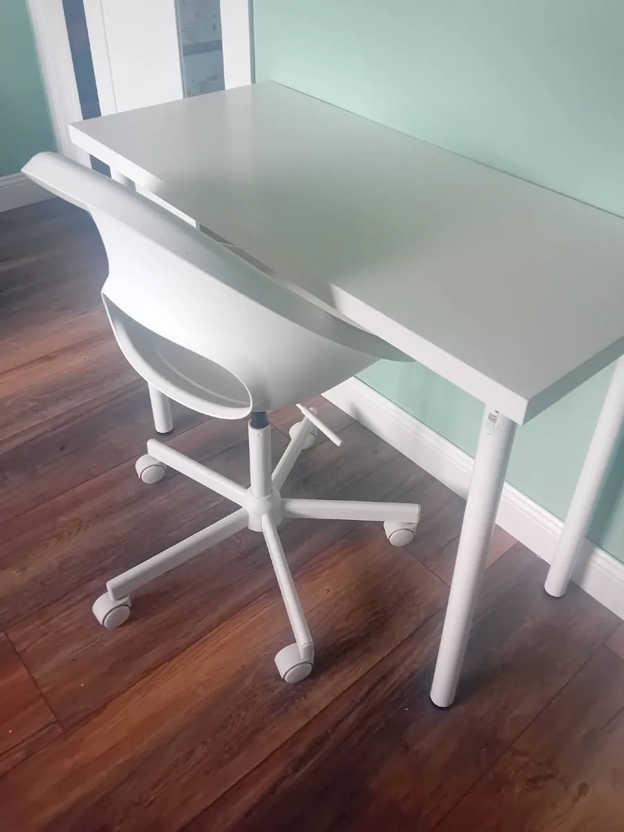 FREE Desk and Chair - Image 3