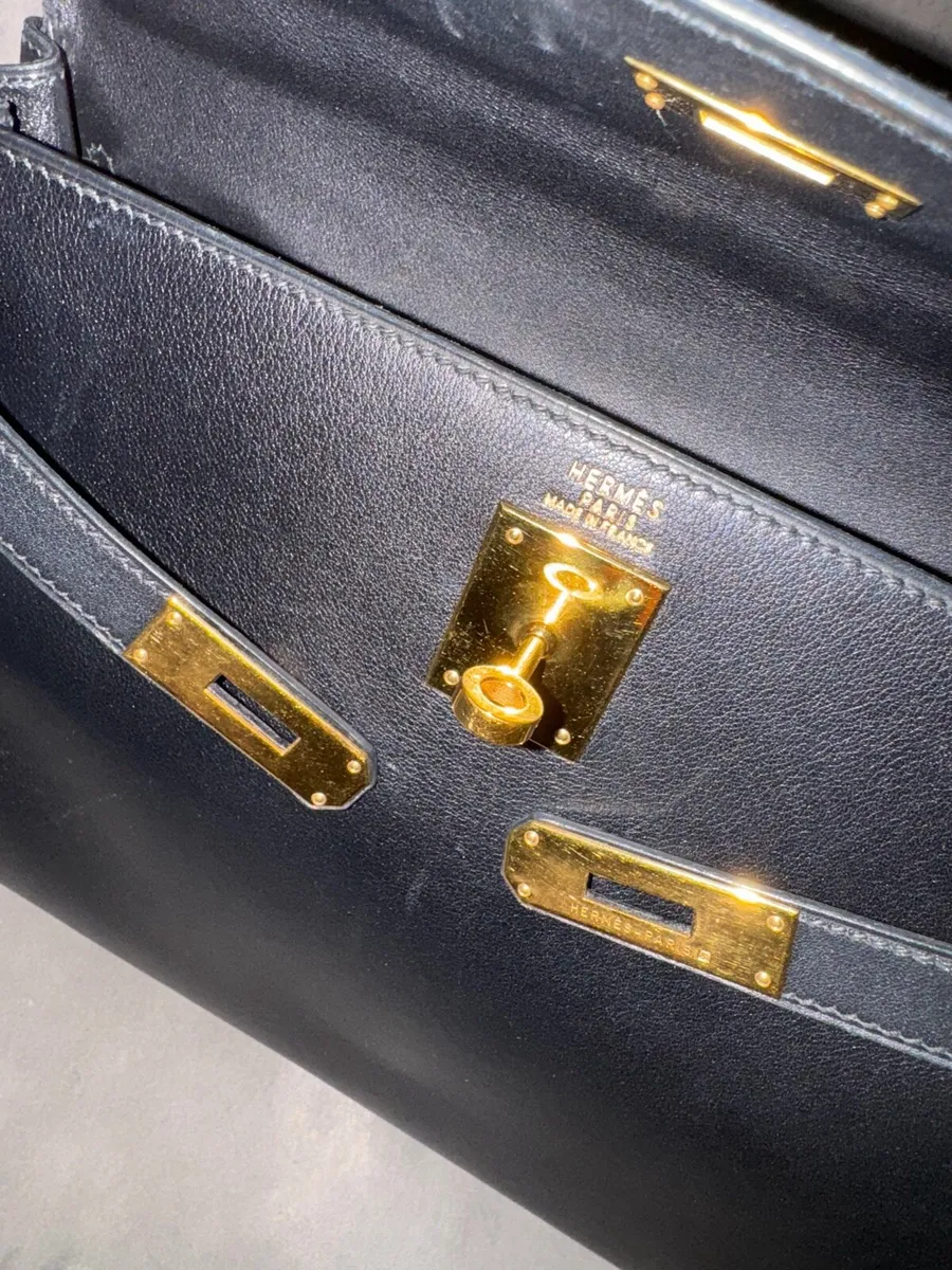 Hermes Top Handle Kelly 32 in Black, Swift Leather - Image 2