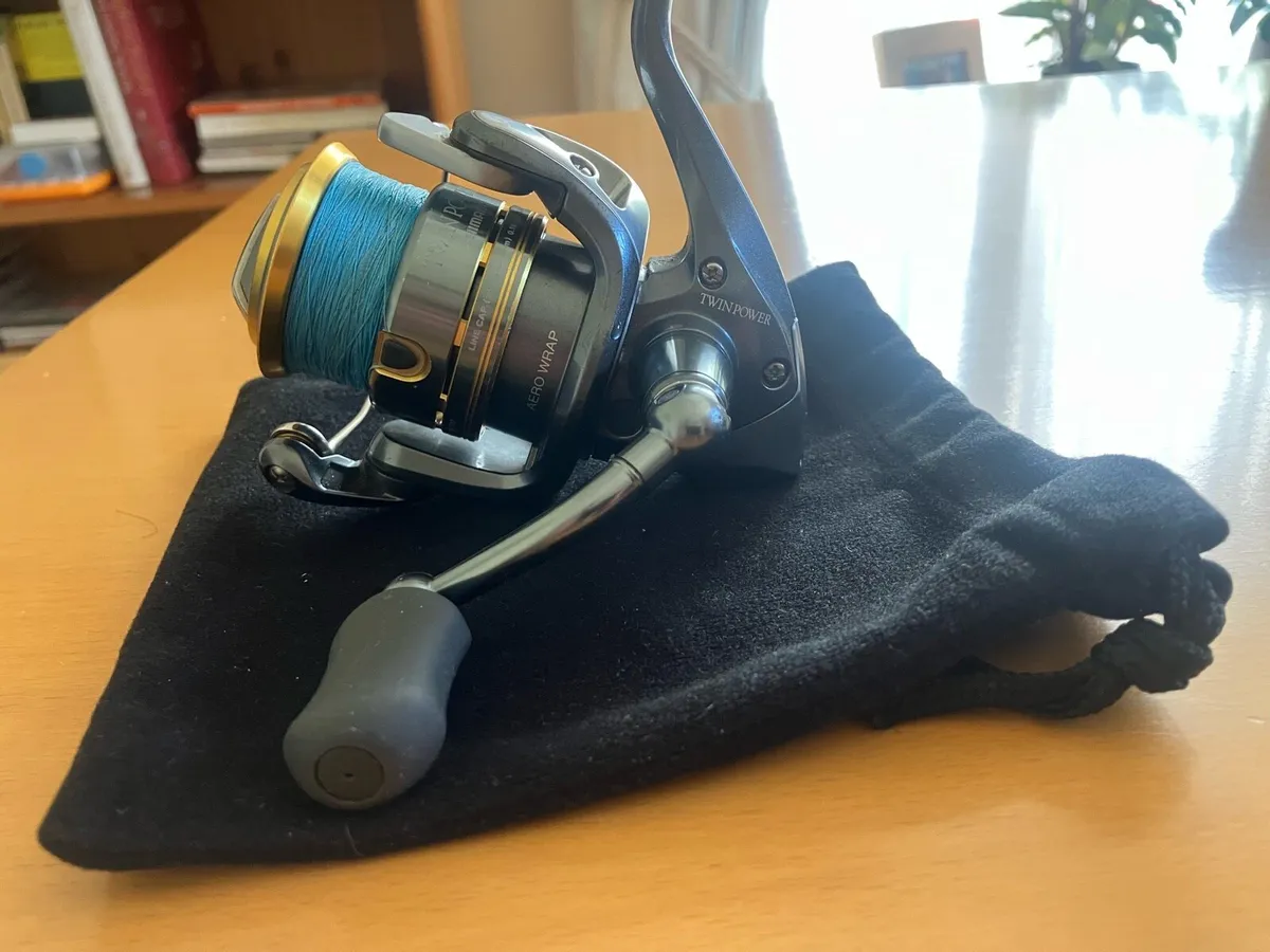 Shimano Twin Power 2500FC reel - Image 3