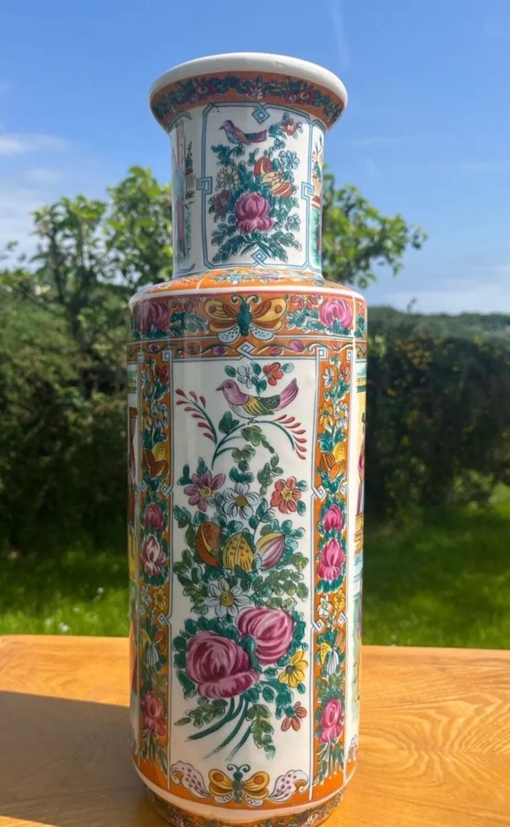 Vintage Porcelain Vase - Image 3
