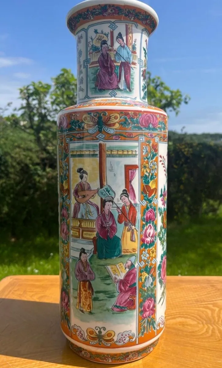 Vintage Porcelain Vase - Image 2
