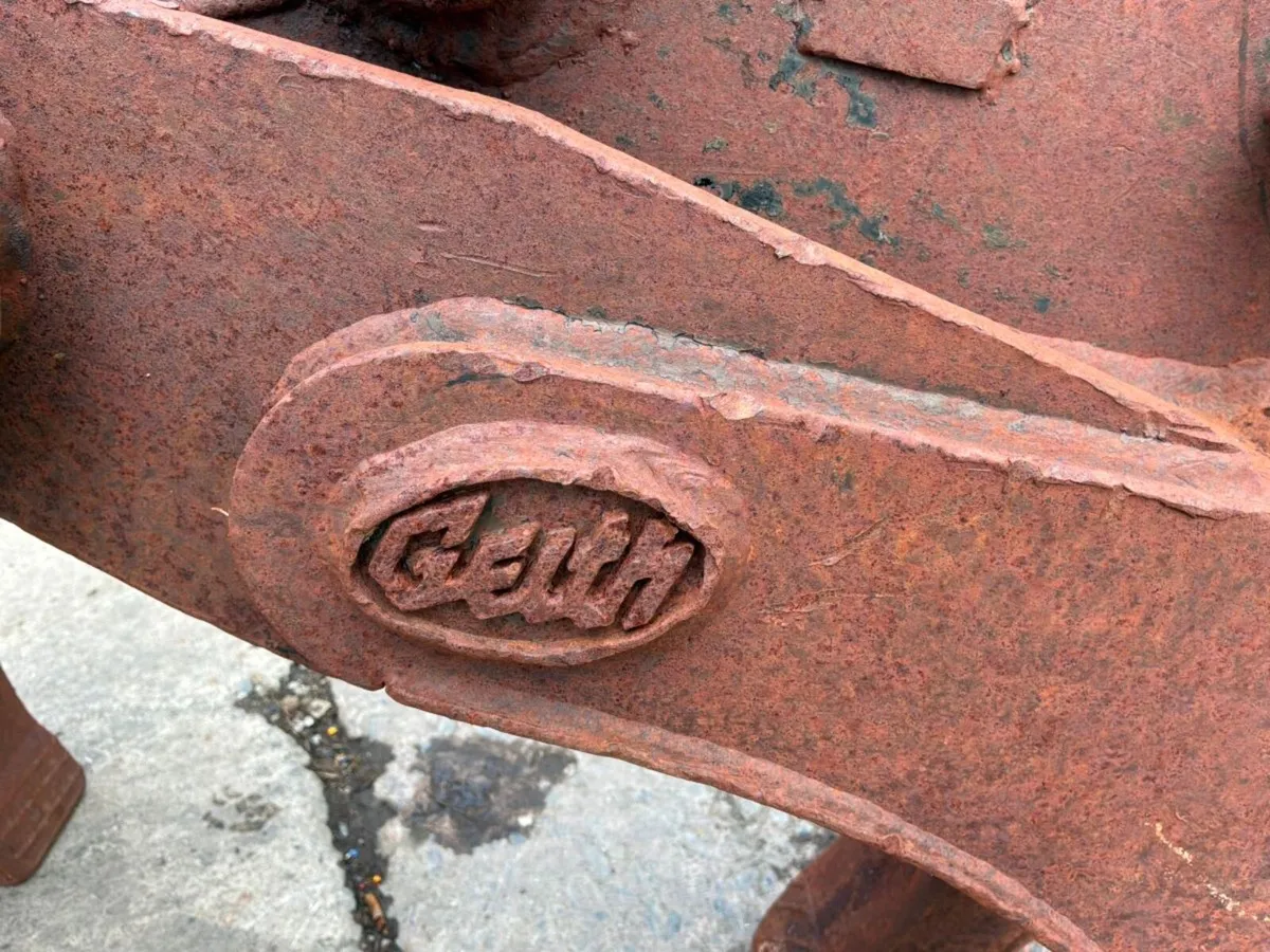 30" Geith manual grab grapple......50mm pins...... - Image 3