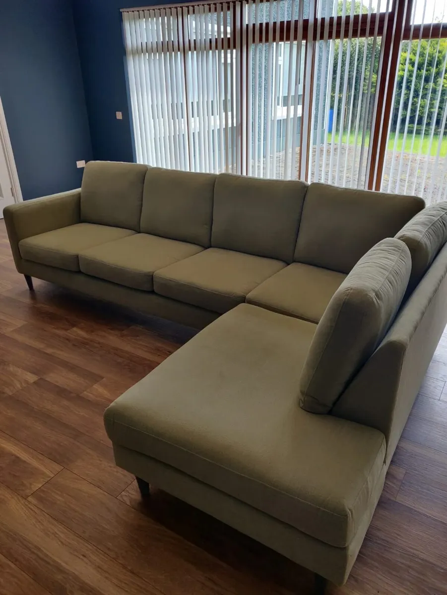 Corner Suite - Image 4