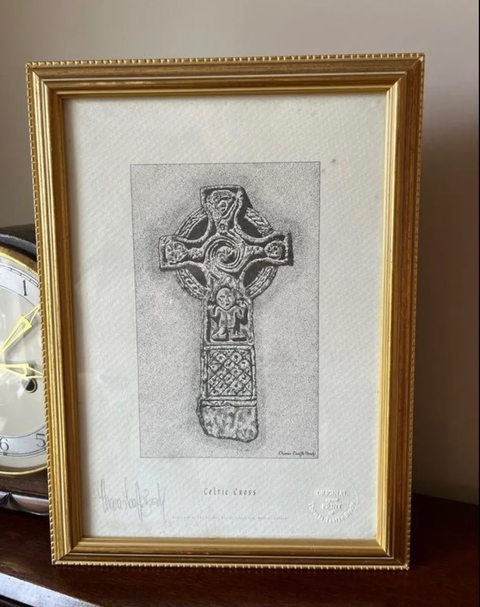 Celtic Cross signed by Artist - Image 1