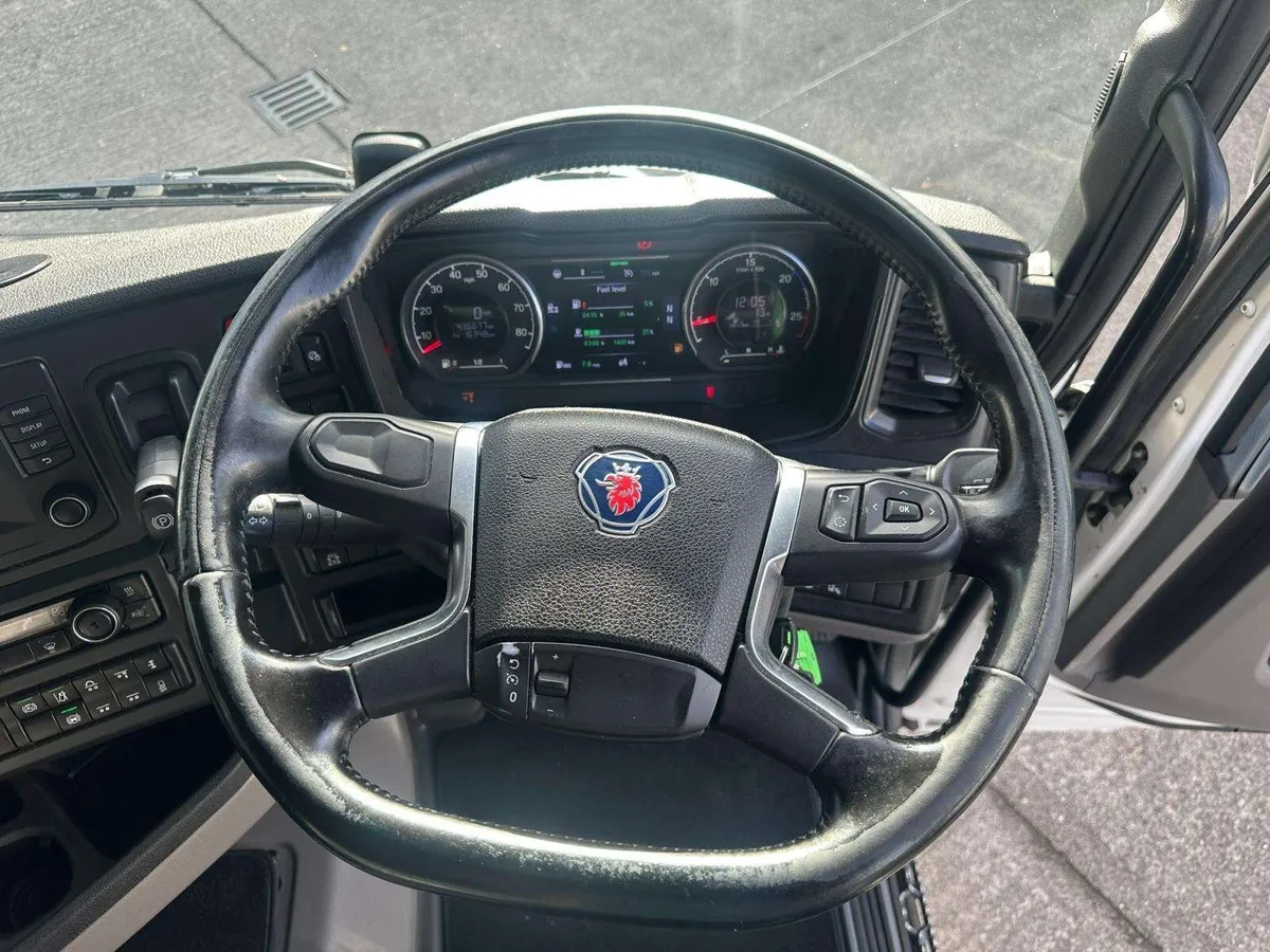 2022 SCANIA R450  DUAL HYDRAULICS - Image 4