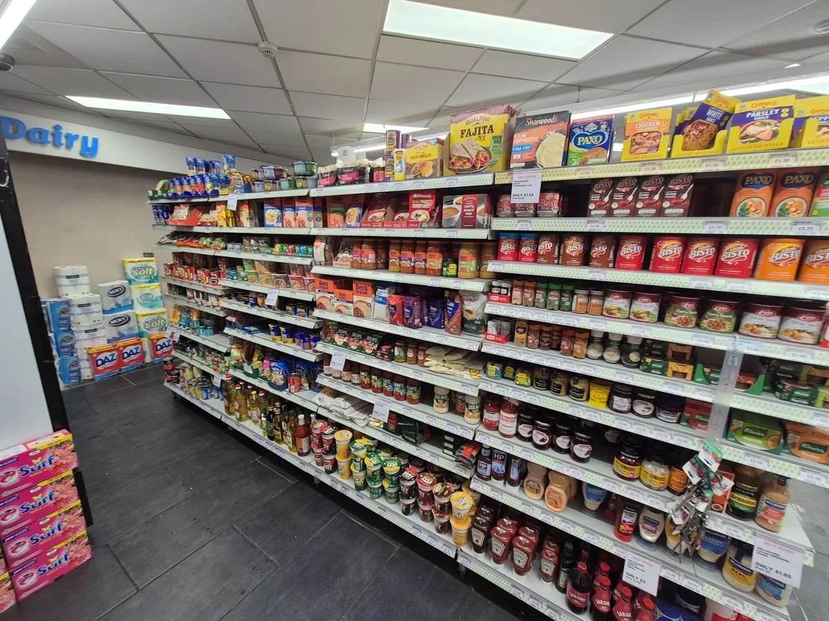 retail shop shelving - Image 3