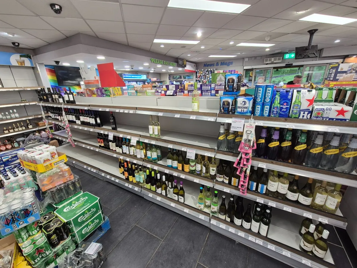 retail shop shelving - Image 4