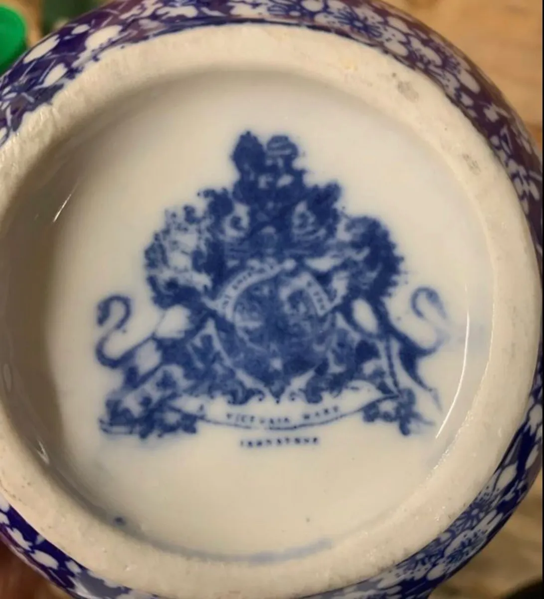 1920s tea pot and trivet - Image 3